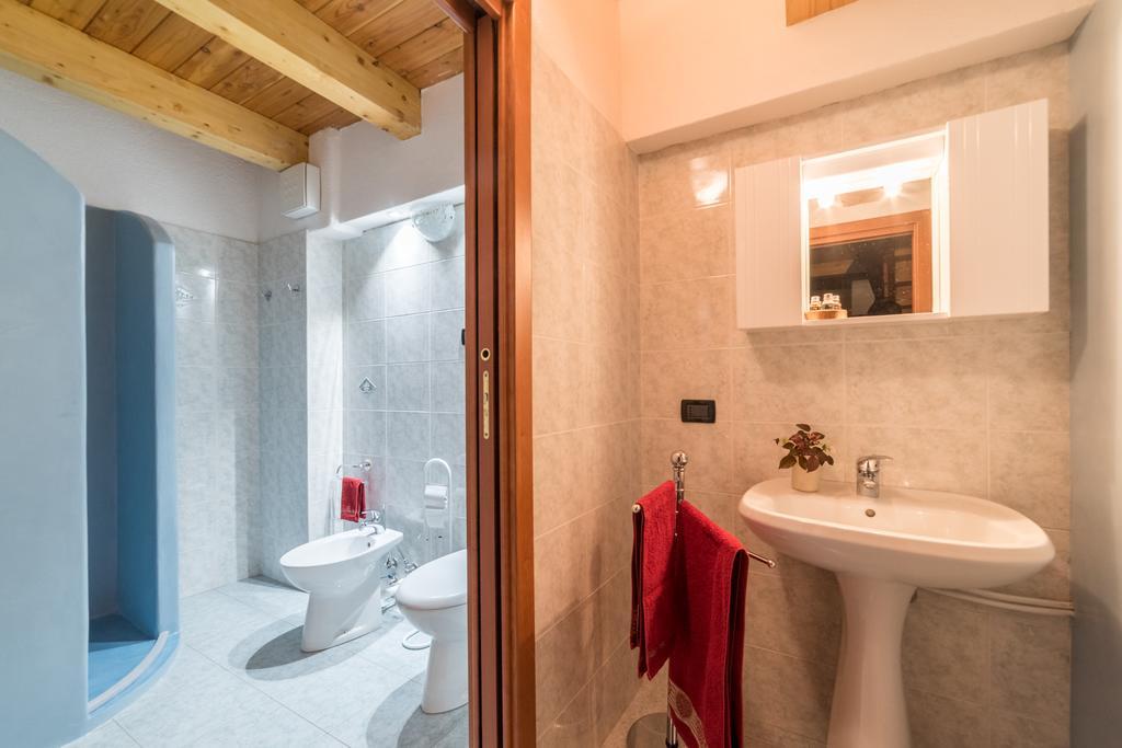 Vieilles Maisons D'Introd Eksteriør billede